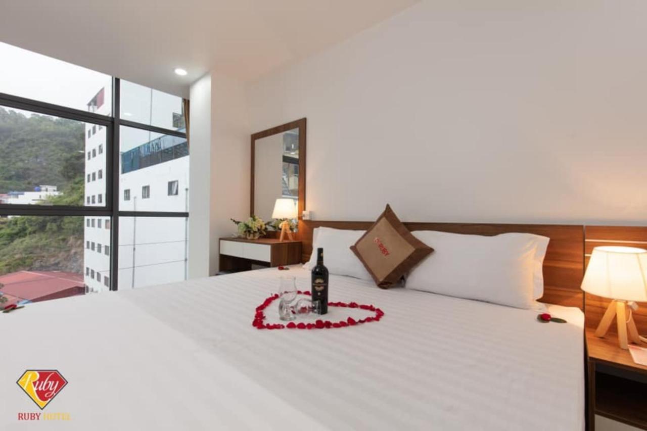 Ruby Hotel Cat Ba Dong Khe Sau Exterior photo